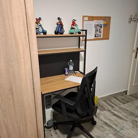 Habitacion Particular Con Bano Privado Севилья Экстерьер фото