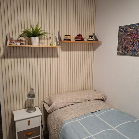 Habitacion Particular Con Bano Privado Севилья Экстерьер фото